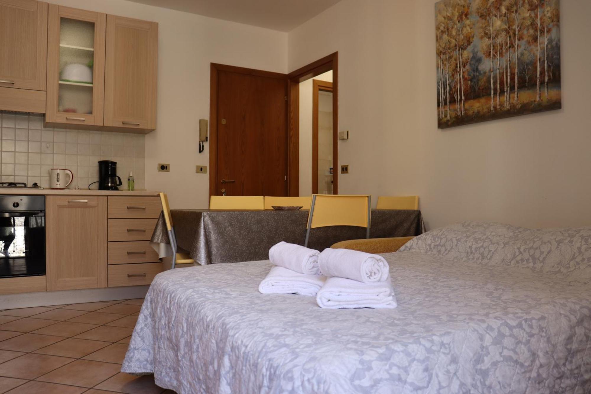 Apartment Monika Holiday12 La Fata Del Garda (Verona)